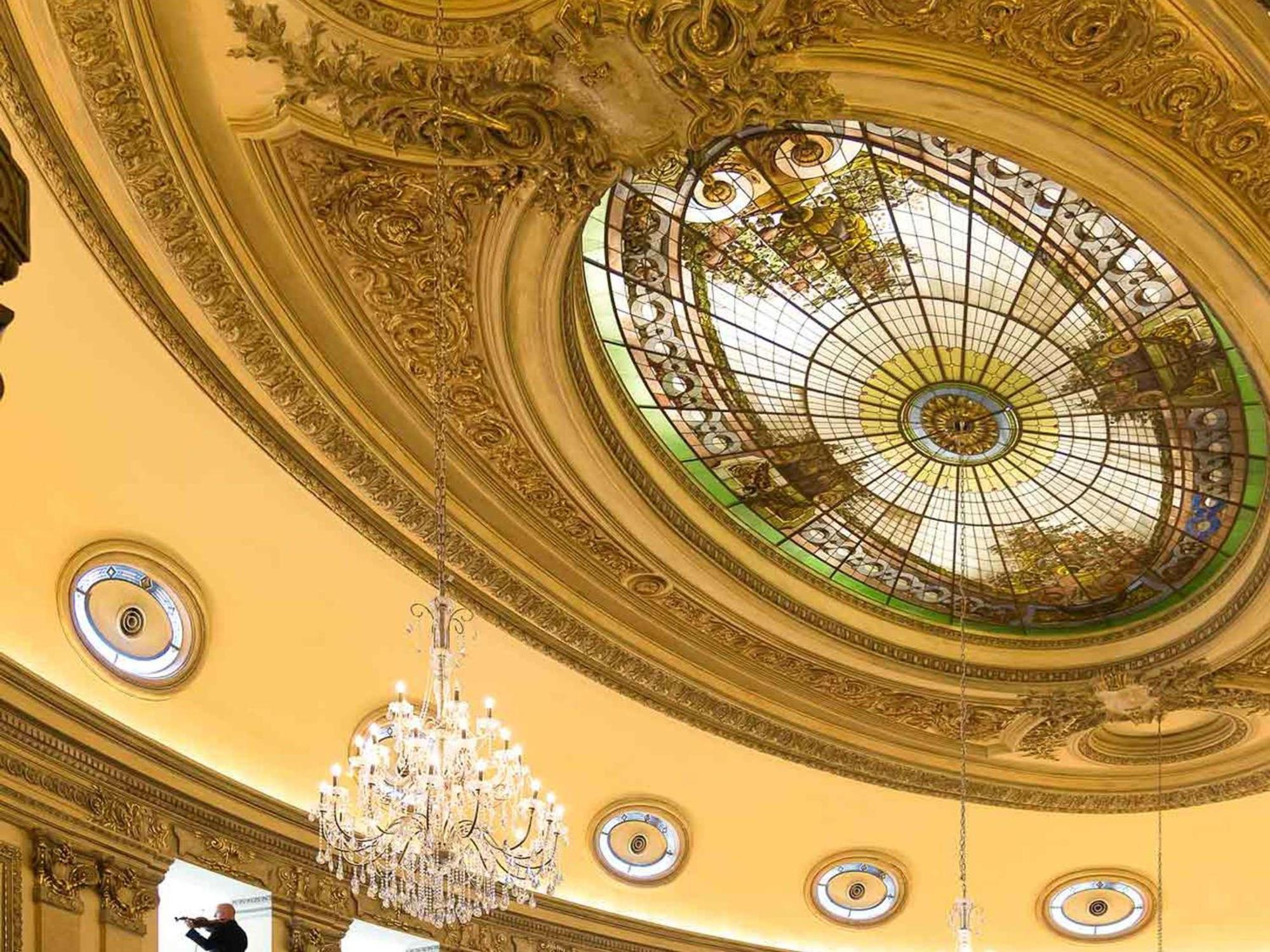 Sofitel Montevideo Casino Carrasco & Spa Zewnętrze zdjęcie Ceiling of the ballroom